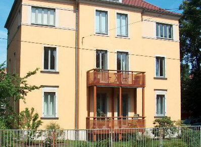 Mehrstöckiger Balkon 003