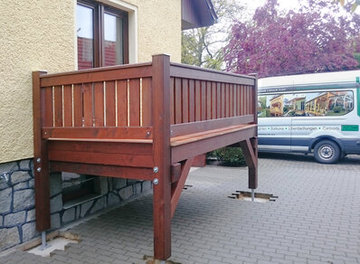 Einstoeckiger Balkon 158