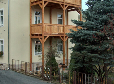 Mehrstoeckiger Balkon 014