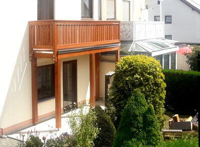 Einstoeckiger Balkon 133