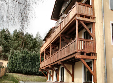 Historischer Hängebalkon 015