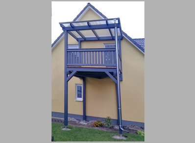 Einstoeckiger Balkon 104