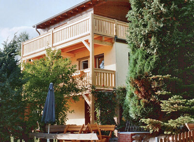 Mehrstoeckiger Balkon 013