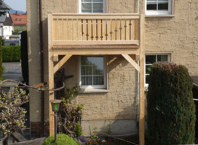 Einstoeckiger Balkon 082