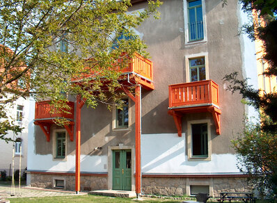 Historischer Hängebalkon 011