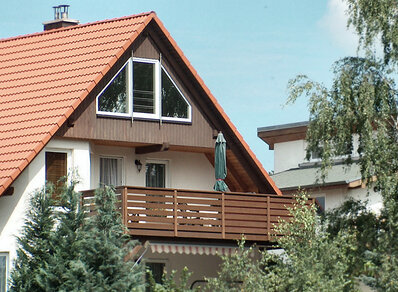 Einstoeckiger Balkon 059