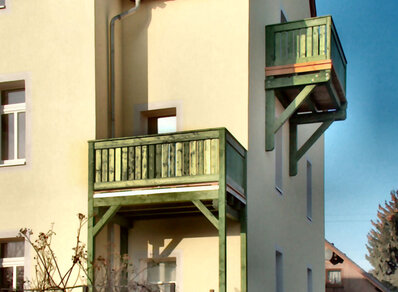 Mehrstoeckiger Balkon 046