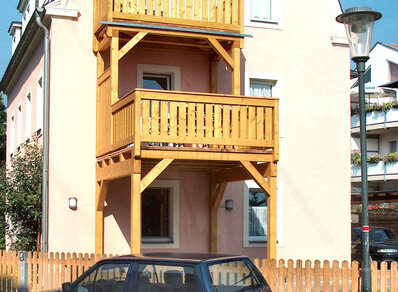 Mehrstoeckiger Balkon 021