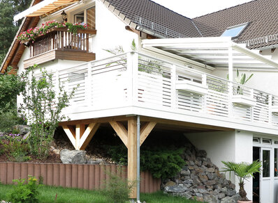 Einstoeckiger Balkon 096