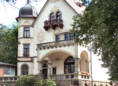 Historischer Hängebalkon 004