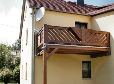 Einstoeckiger Balkon 066