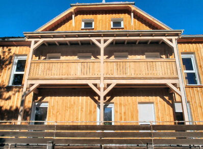 Einstoeckiger Balkon 118