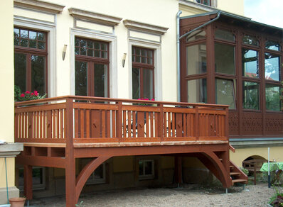 Historischer Hängebalkon 012