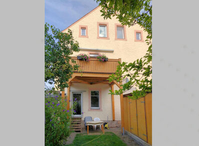 Einstoeckiger Balkon 144