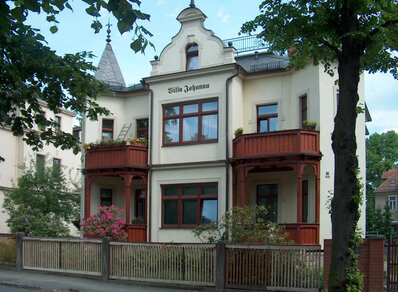 Historischer Hängebalkon 002