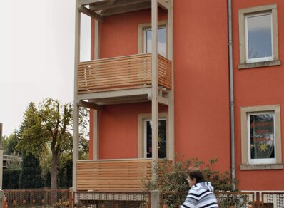 Mehrstoeckiger Balkon 038