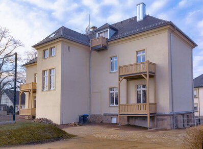 Mehrstoeckiger Balkon 056