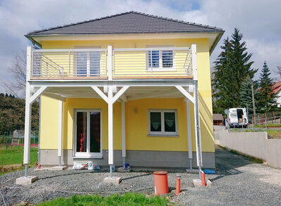 Einstoeckiger Balkon 107