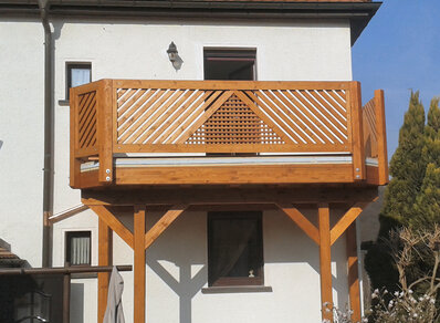 Einstoeckiger Balkon 079