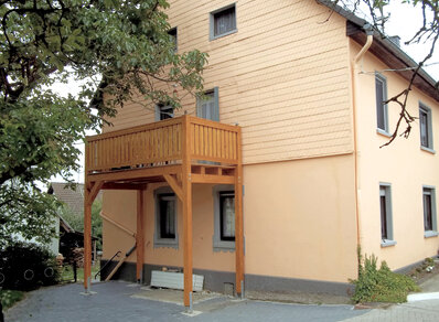 Einstoeckiger Balkon 075