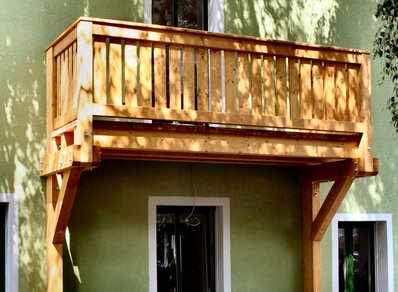 Einstöckiger Balkon 042