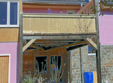 Einstoeckiger Balkon 154