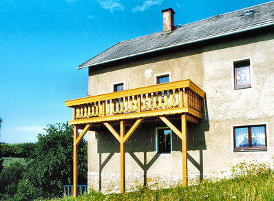 Einstöckiger Balkon 043