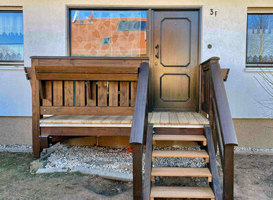 Einstoeckiger Balkon 149