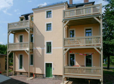 Mehrstoeckiger Balkon 029