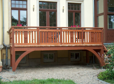 Einstöckiger Balkon 034