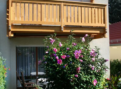 Historischer Hängebalkon 008