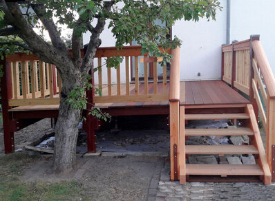 Einstoeckiger Balkon 155